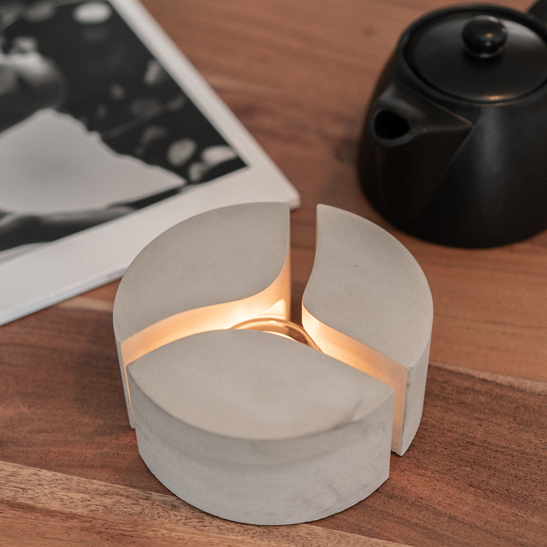 Candle Solitaire - IntoConcrete