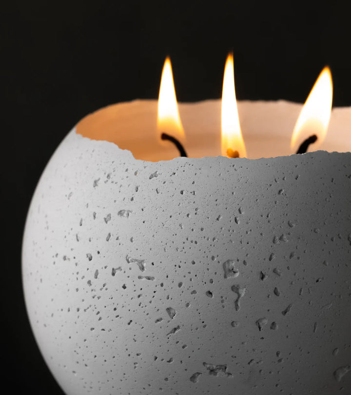 L - Orbis Candle