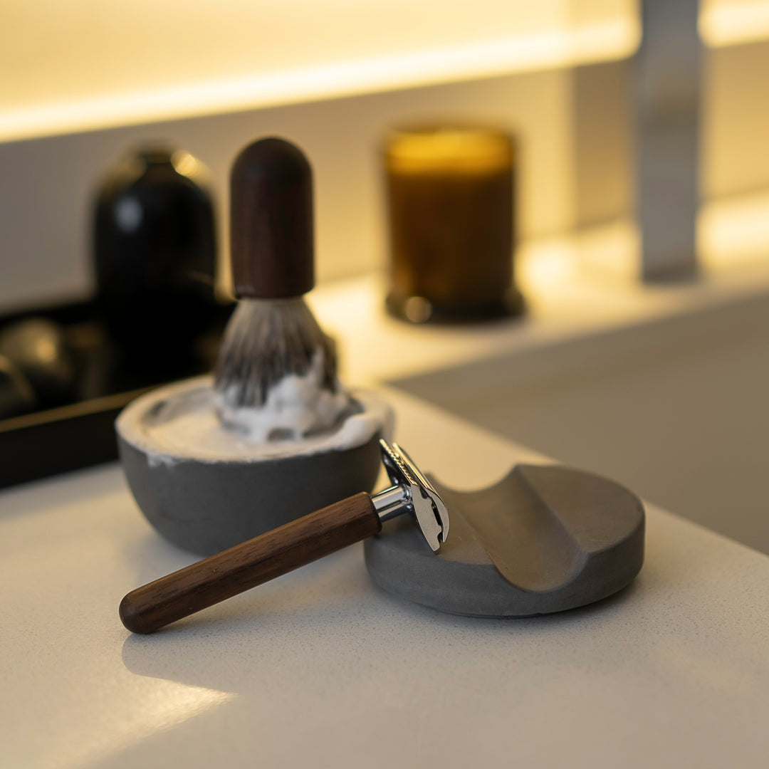 Iris Hantverk Shaving Kit - IntoConcrete