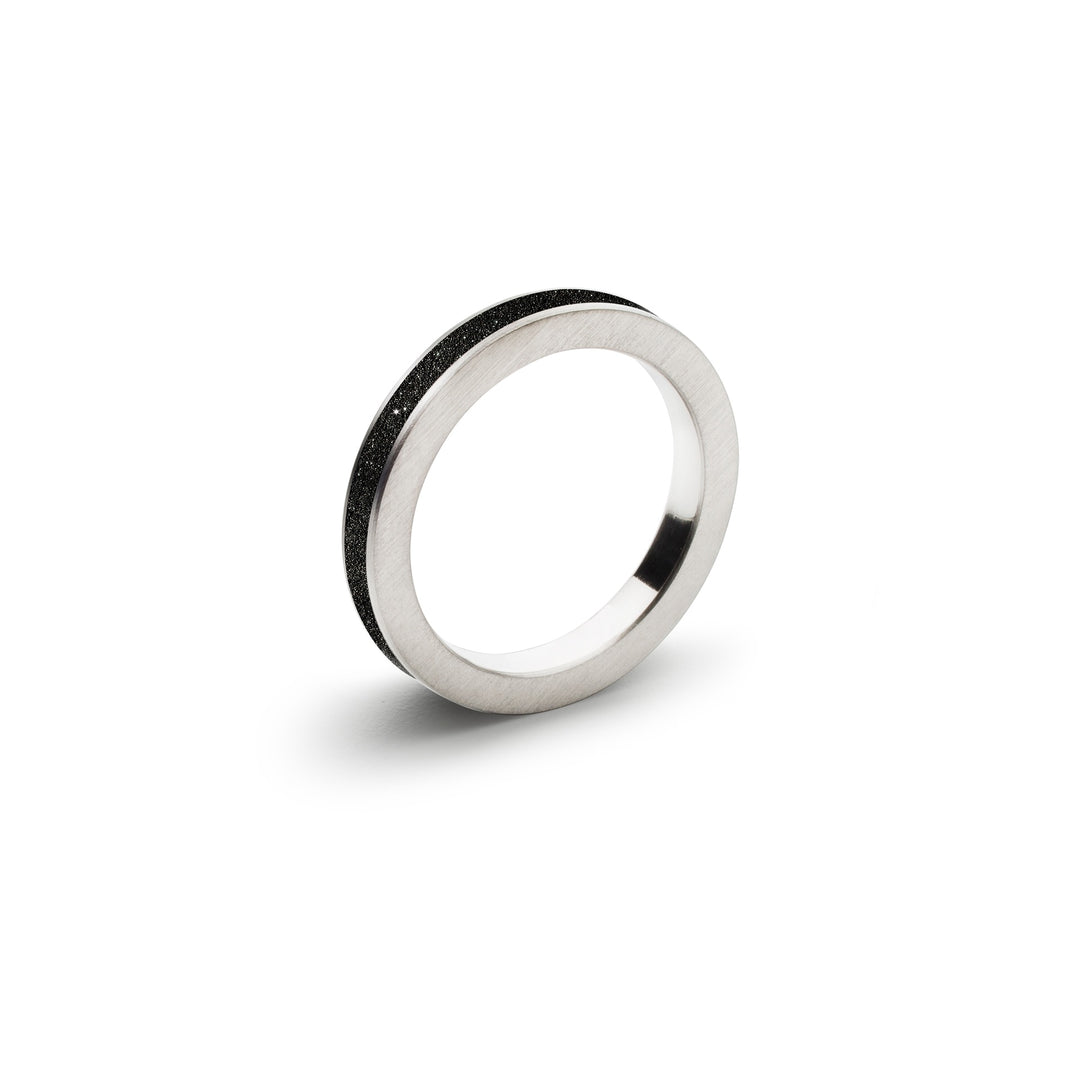 KMr170dd Ring - IntoConcrete