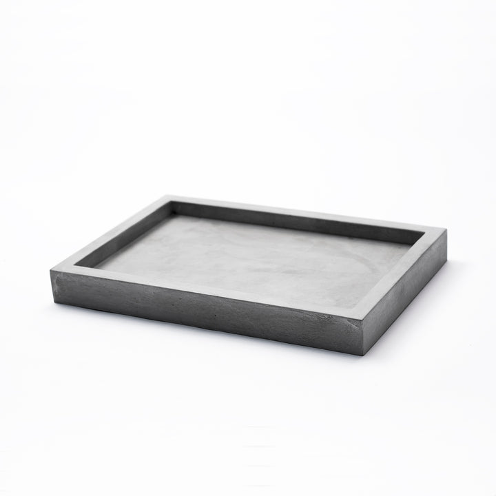 Isometric View of KOMOLAB Valet Tray (Concrete)